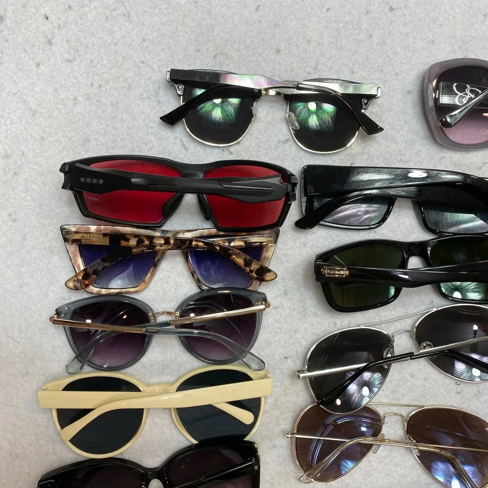 Lot Of 20 Mixed Brand Sunglasses Lot Unisex OS Multi Aviator Sport Bundle
